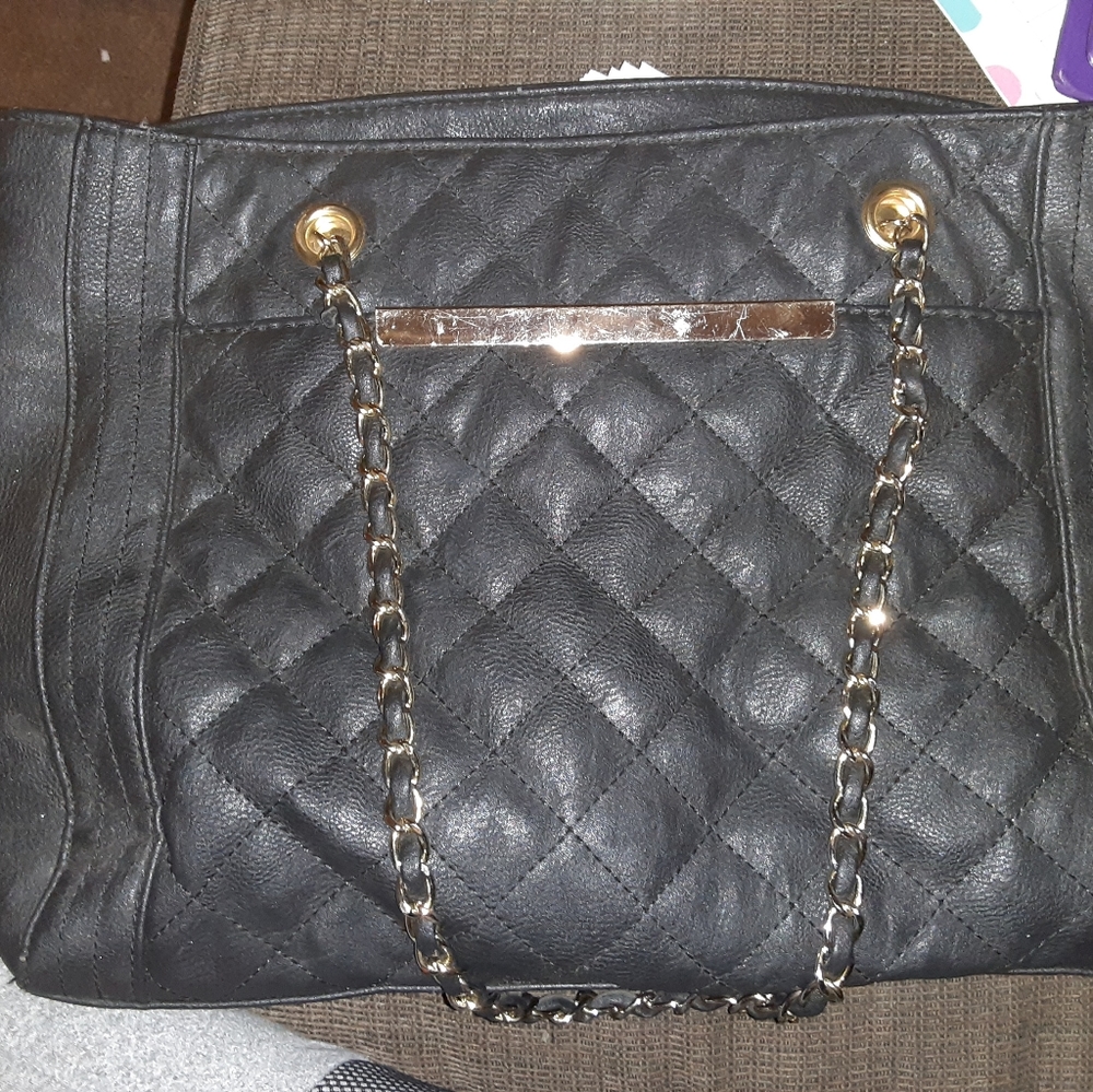 Purses - Picture 4 of 7
